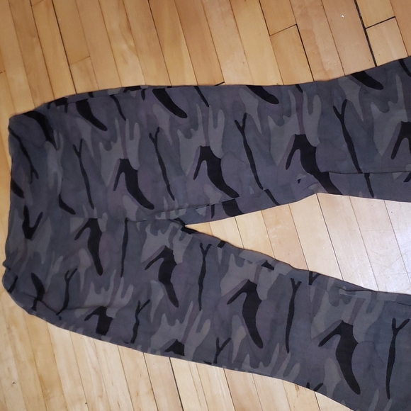 Camo Mesh Flare Booty Pants - Picture 2 of 9